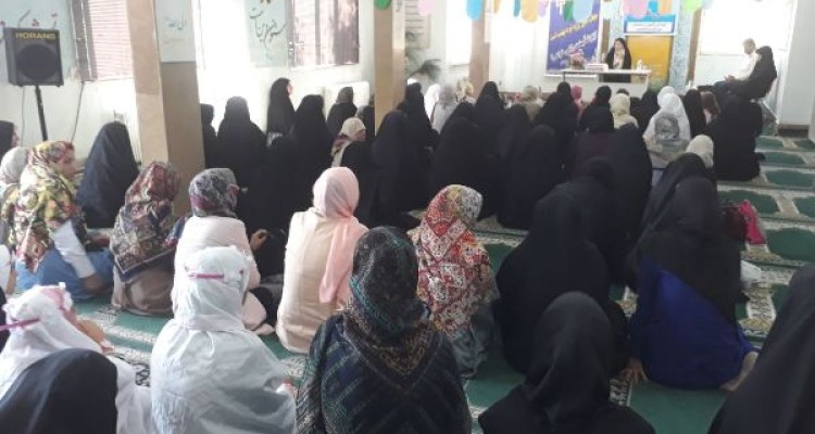 برگزاری همایش عفاف وحجاب ویژه مددجویان کمیته امداد اسلام آبادغرب+عکس