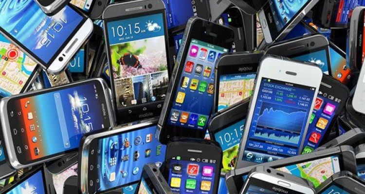 دلالان به گذرنامه‌های مسافران هم رحم نکردند/ اجاره 300 تا 500 هزار تومانی هر گذرنامه برای رجیستری گوشی  دلالان به گذرنامه‌های مسافران هم رحم نکردند/ اجاره 300 تا 500 هزار تومانی هر گذرنامه برای رجیستری گوشی