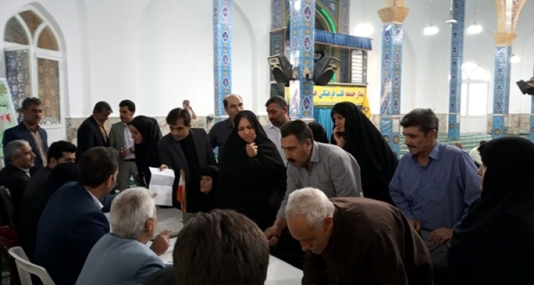 برگزاری میز خدمت در اسلام آبادغرب+تصاویر