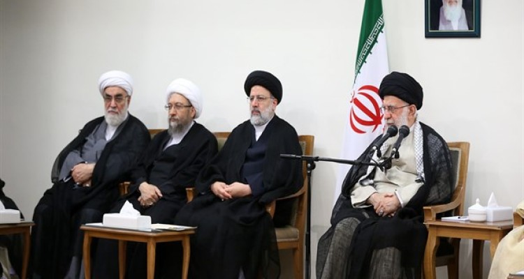 باید بکلی از اروپایی ها قطع امید کرد/ علاج مسائل کشور پافشاری بر شعارهای انقلابی است/ پرهیز از ناامید کردن مردم از مهمترین کارها است