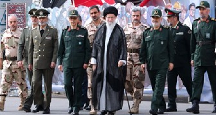 تصاویر/ حضور رهبر انقلاب در مراسم دانش‌آموختگی دانشجویان دانشگاه امام حسین (ع)