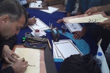 همایش زنده نویسی خوشنویسی در موکب شهید حججی اسلام آبادغرب+تصاویر