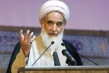 ایجاد فاصله بین حوزه و دانشگاه از توطئه‌های دشمن است