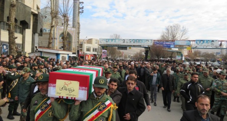 مراسم تشییع پیکر شهیده فریده غلامی از شهدای سانحه هواپیمای اوکراینی در اسلام آبادغرب+تصاویر