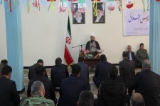 دیدار مدیران اسلام آبادغرب با امام جمعه شهرستان به مناسبت دهه فجر 