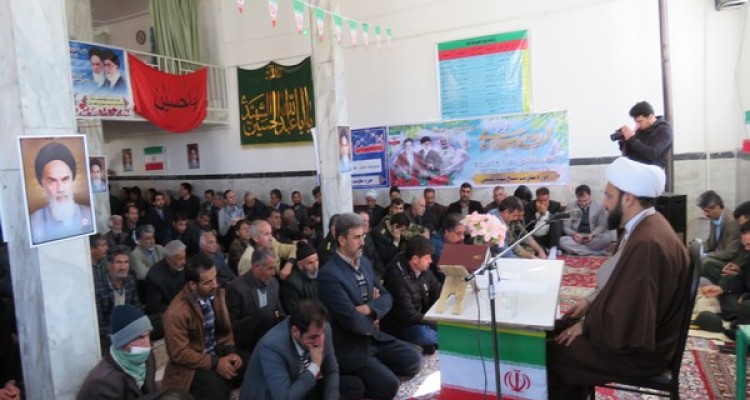 برگزاری میز خدمت و جشن انقلاب در دهستان شیان اسلام آبادغرب+تصاویر