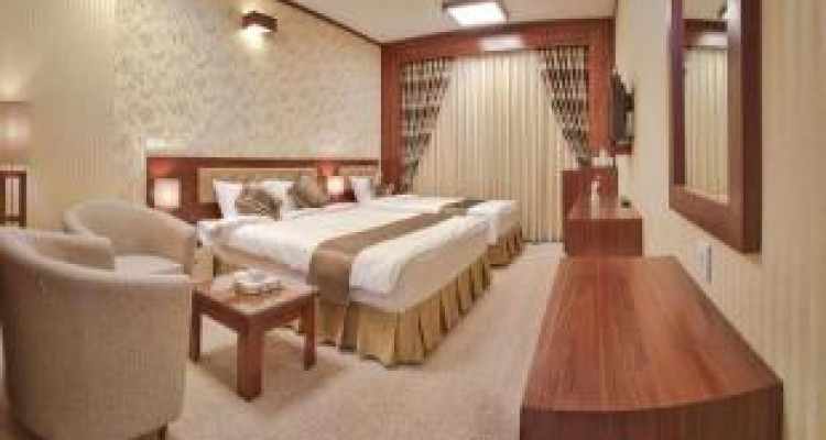 پذیرایی «چندستاره‌ها» از مهمانان نوروزی در تعطیلی مراکز اقامتی!