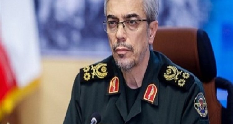 نام سپاه بر فراز قله‌های اقتدار و عزت ایران می‌درخشد