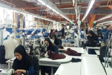 تولید پوشاک؛ ظرفیت مندرس روزهای جهش/ کارگاه‌های خانگیِ ماسک؛ الگویی برای جهش تولید پوشاک ایرانی