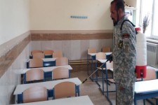 ضدعفونی مدارس روستایی اسلام آبادغرب توسط سپاه+تصاویر