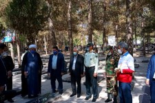 غبار روبی مزار شهدا/افتتاحیه دبیرخانه بزرگداشت عملیات مرصاد در اسلام آبادغرب