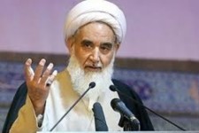  اهانت به ساحت پیامبر(ص) اهانت به 124 هزار پیغمبر است