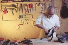 ثبت ساز تنبور به نام یک شهرستان باعث ایجاد اختلاف می شود