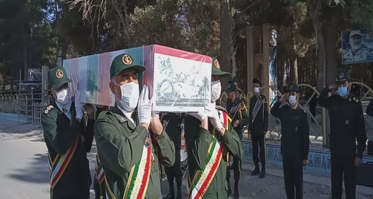 تشییع و خاکسپاری پیکر شهید خیرالله  گرامی ابریشمی در اسلام ابادغرب