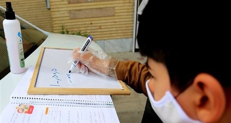 ترکیب آموزش مجازی و حضوری آسیب‌‌زا است/ تاثیرات مخرب کرونا بر بهداشت روانی خانواده‌ها