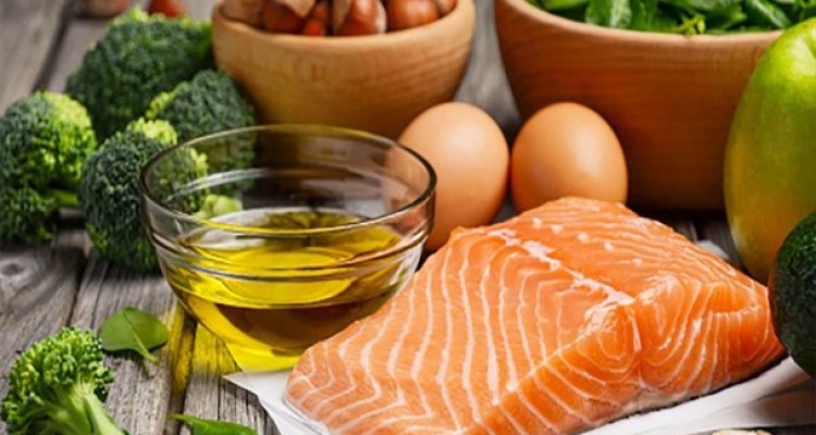 مصرف امگا3 به رفع مشکلات تنفسی بیماران کرونایی کمک می‌کند/ گرفتن رژیم لاغری در ایام کرونا ممنوع !