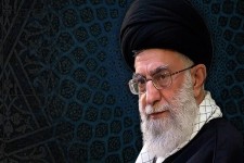 جوانان فرانسه از رئیس‌جمهور خود بپرسند چرا تردید در هولوکاست، جُرم اما اهانت به پیامبر خدا آزاد است؟