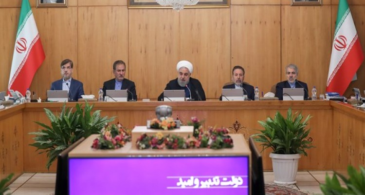 برنامه 9 ماهه دولت برای اقتصاد، یک شوخی است/ طرح یارانه کالاهای اساسی به معیشت خانوارها کمک می‌کند