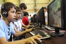 بازی‌های رایانه‌ای وارداتی؛ بازی با آینده جوانان/ جای خالی بازی‌های متناسب با فرهنگ بومی کاملا مشهود است