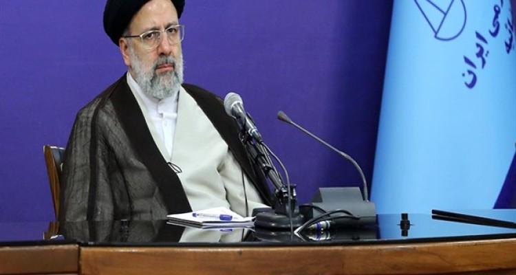 مطالبه خونخواهی شهادت سردار سلیمانی هرگز سرد نمی‌شود