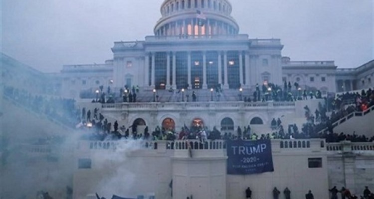 افتضاح آمریکایی و رسوایی دلباختگان شیطان بزرگ/ اذعان تحلیل‌گران غربی به پایان یکه ‌تازی مدعیان دموکراسی