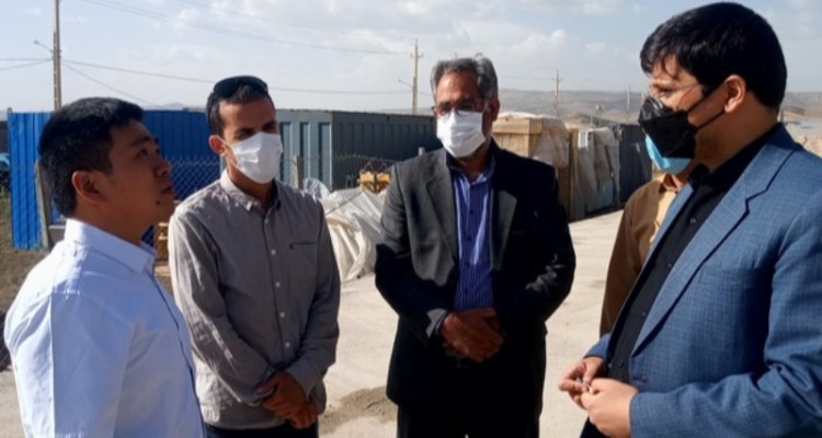 پیگیری رفع مشکلات واحد تولیدی منگنز اسلام آبادغرب توسط دادستان شهرستان+تصاویر