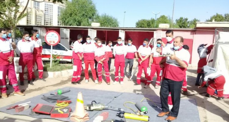 اعلام ساعت صفر و فراخوان تیم های عملیاتی جمعیت هلال احمر شهرستان اسلام آبادغرب+تصاویر