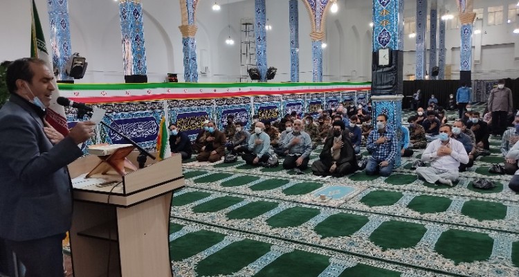 سینه زنی مردم اسلام آبادغرب در سالروز رحلت امام(ره) به روایت تصویر