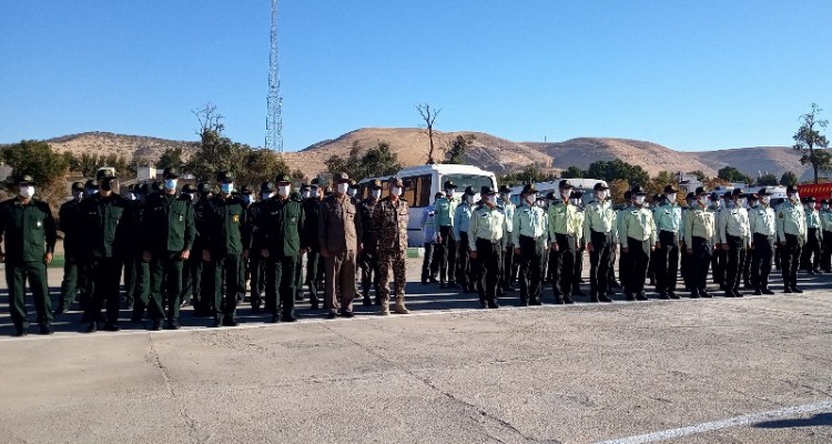 برگزاری صبحگاه مشترک نیروهای نظامی و انتظامی شهرستان اسلام آبادغرب+تصاویر
