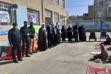 توزیع لوازم التحریر مابین دانش آموزان 18 مدرسه اسلام آبادغرب در قالب پویش "مشق احسان"