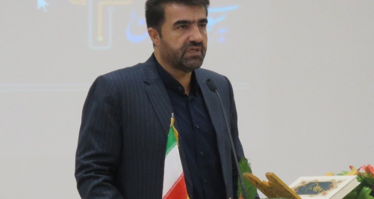 مکتب شهید سلیمانی برگرفته از مکتب امام خمینی(ره)است/حاج قاسم در همه امورات  خدا و مردم را می دید