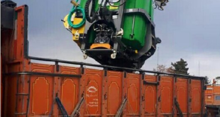 تحویل 11 دستگاه ادوات طرح جهش تولید به کشاورزان اسلام آباد غرب