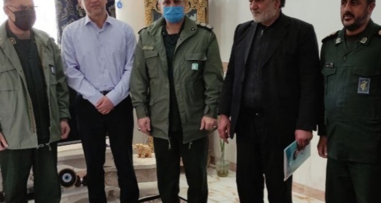 تجلیل از جانباز انقلاب توسط سپاه اسلام آبادغرب