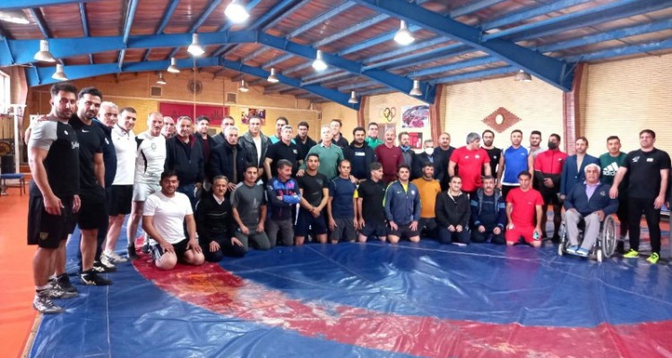 برگزاری دوره آموزشی مربیان کشتی غرب استان در اسلام آبادغرب