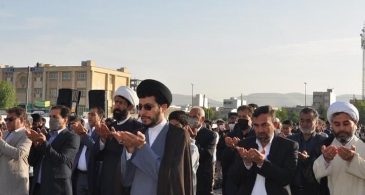 نماز عید فطر در اسلام آبادغرب برگزار شد+تصاویر