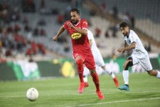 لیگ برتر فوتبال| پیروزی ۱۰ نفره پرسپولیس مقابل پیکان بی‌برنامه/ فاصله سرخ‌ها با استقلال کاهش یافت