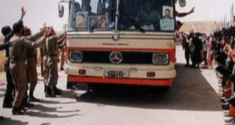 مسافر "مینی بوس سرخی" که پس از ۴ سال به میهن بازگشت/ روایت فرمانده گردان غواصی مالک اشتر از دوران اسارت