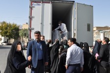 توزیع ۱۳۰۰ بسته مواد لبنی در بین مددجویان تحت حمایت کمیته امداد اسلام آبادغرب