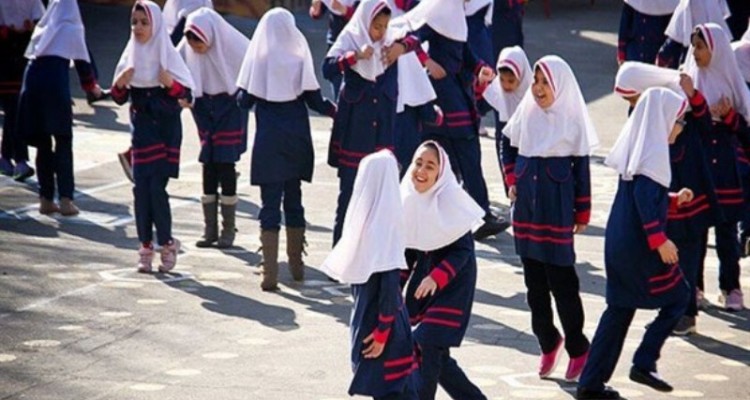 اجباری نبودن لباس فرم مدارس در سال جاری