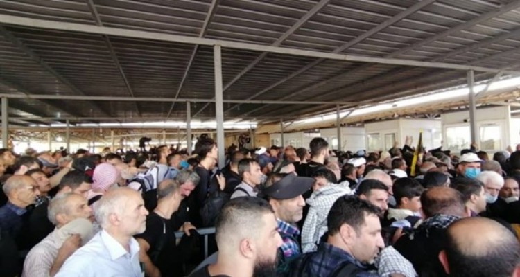 نبود ماموران عراقی در گیت‌ها/ ازدحام جمعیت در مرز خسروی