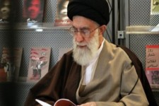 رهبر معظم انقلاب کدام کتاب را به نخبگان برای مطالعه توصیه کردند؟