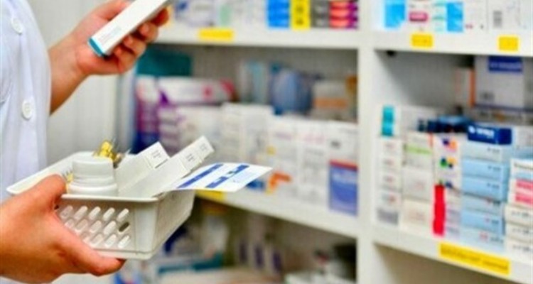 دستور رئیس‌جمهور برای تامین سریع اقلام دارویی/ آیا بیگلر سکان سازمان غذا و دارو را به دست خواهد گرفت؟!