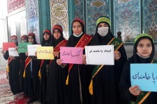 تداوم پیوستن دانش آموزان اسلام آبادی به پویش «لبیک یا خامنه‌ای» با حضور پرشور دهه هشتادی ها و دهه نودی ها