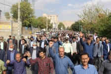 راهپیمایی مردم اسلام آبادغرب در محکومیت حادثه تروریستی شیراز +عکس