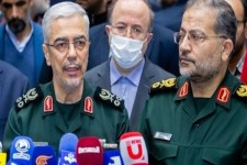 دشمن اگر چشمداشتی به جزایر و سکوهای نفتی داشته باشد با نیروی دریایی سپاه مواجه خواهد شد