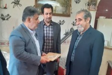 تقدیر از هنرمند پیشکسوت نمایش اسلام آبادغرب