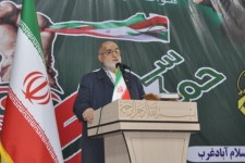 دشمن به غیرت دینی و هویت ملی ما حمله کرده است/ باید چهره به چهره جهاد تبیین را انجام دهیم و جوانان را به معنویت مسلح کنیم