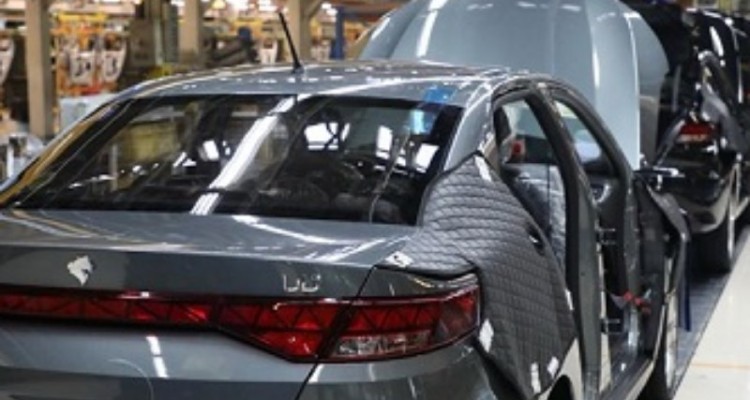 خودروسازان باید تعهدات معوق خود بابت فروش خودرو را محقق کنند
