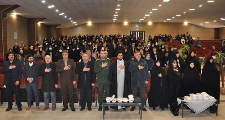 همایش گرامیداشت مقام زن و روز مادر در اسلام آبادغرب+تصاویر