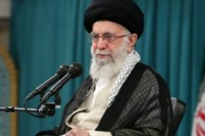 22بهمن امسال تاریخی بود، لازم می‌دانم به ملت ایران اظهار تعظیم کنم/ کار اساسی امروز مسئولین کشور این است که تورم را علاج کنند